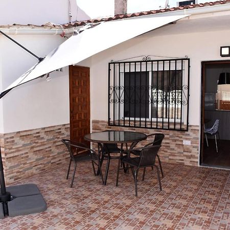 Casa Alex Torrevieja- Holiday House - Con Piscina Comunitaria Kültér fotó